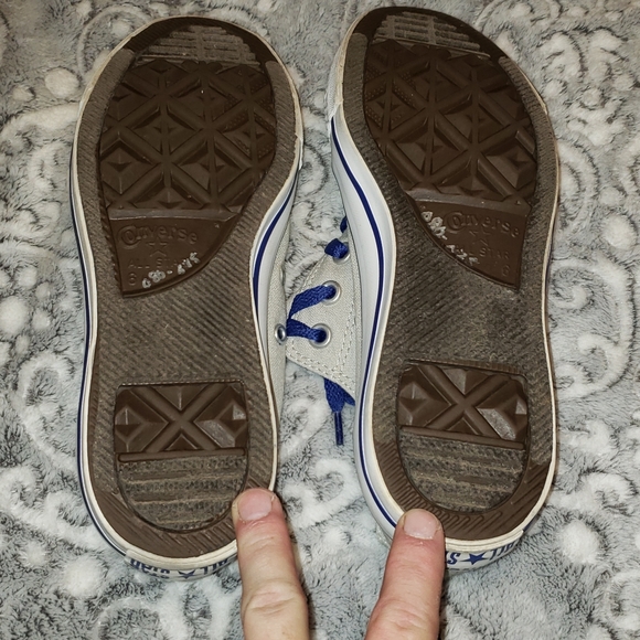 Converse - Picture 3 of 3